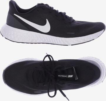 NIKE Sneaker 44 in Schwarz: predná strana