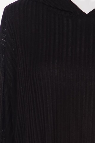 H&M Sweatshirt & Zip-Up Hoodie in L in Black