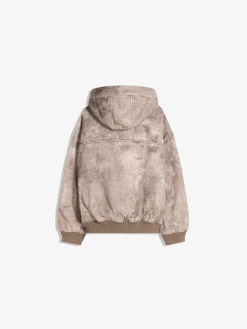 Bershka Prehodna jakna | rjava barva