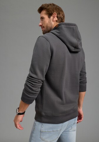 KangaROOS Sweatshirt in Grau