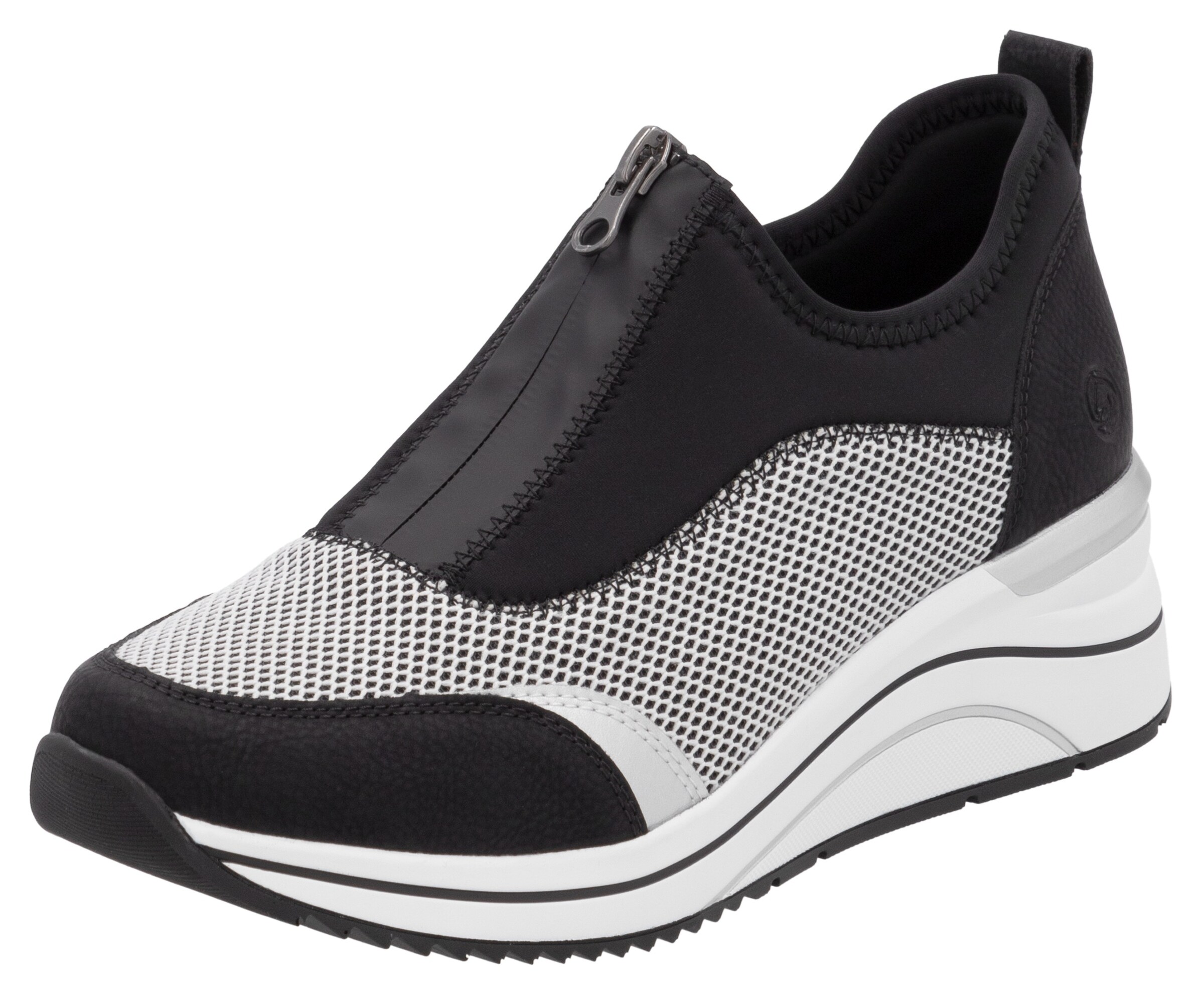 REMONTE Slip-Ons in Black: front