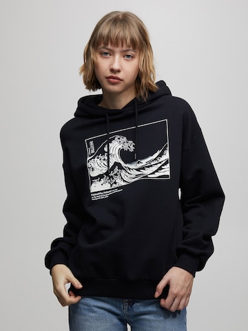 Pull&Bear Sweatshirt in Schwarz: Vorderseite