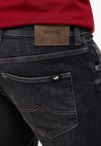 MUSTANG Slimfit Jeans 'Oregon' in Schwarz