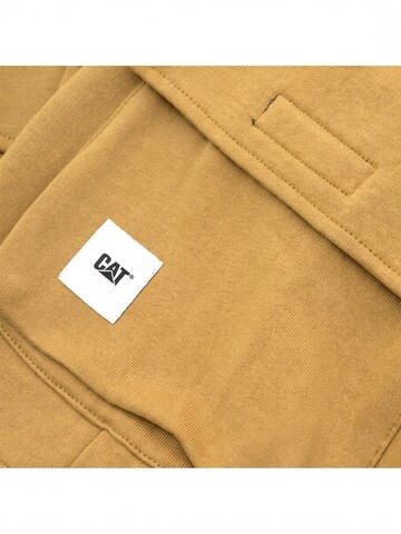 Baggy Pantalon 'KNIT CARGO SHORT BRONZE MIST' CAT en marron