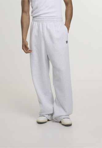 Karl Kani - Loosefit Pantalón '89' en gris: frente