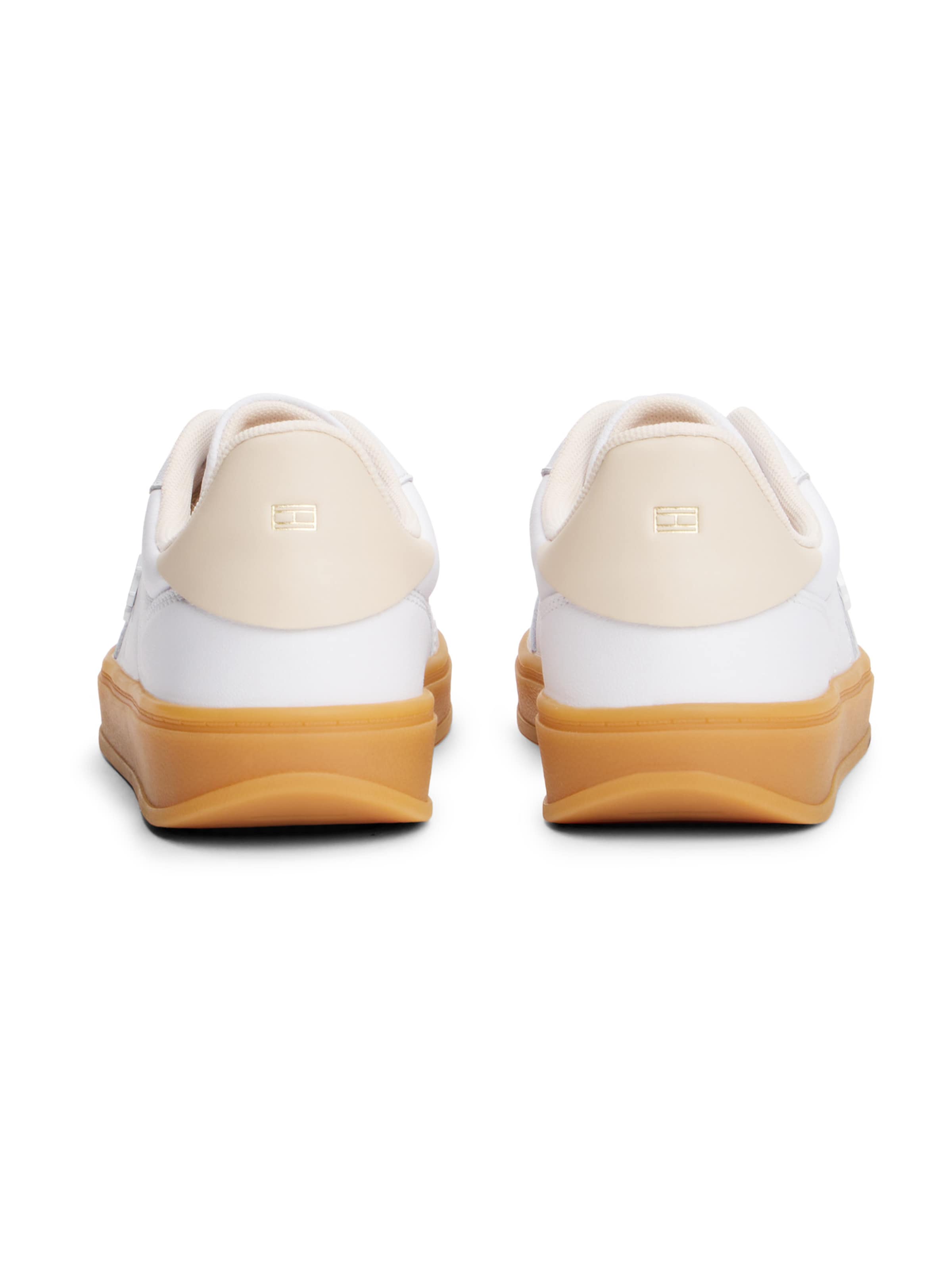 TOMMY HILFIGER Σνίκερ χαμηλό 'Premium Heritage' σε λευκό