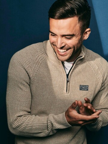 Pull-over 'Drake' NZA New Zealand Auckland en beige