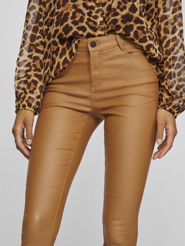 VILA Slim fit Trousers in Brown