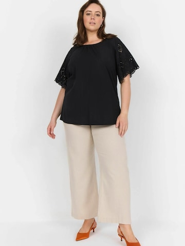 Wasabi Concept Pusero 'Fay' värissä musta