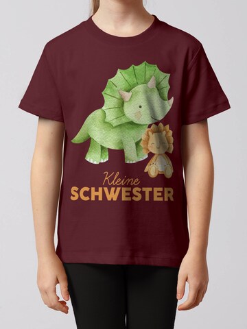 watabout.kids T-Shirt 'Dinosaurier 07 Kleine Schwester' in Rot