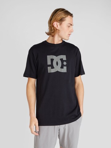 Tricou 'STAR' de la DC Shoes pe negru: față
