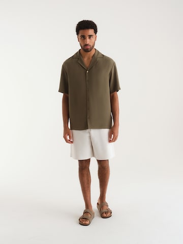 ABOUT YOU x Kevin Trapp Comfort fit Button Up Shirt 'Mika' in Green