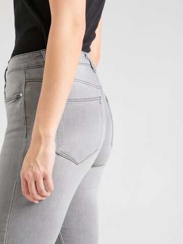 VILA Skinny Jeans 'VISarah' in Grey