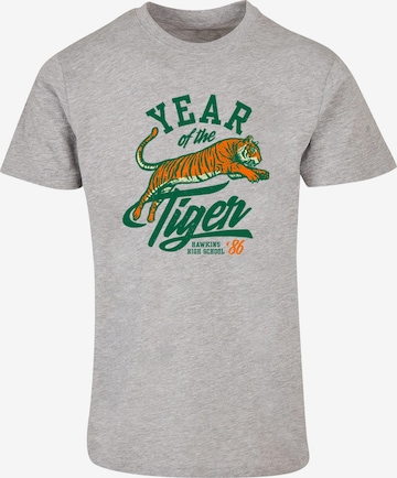 ABSOLUTE CULT Shirt 'Stranger Things - Hawkins Year of The Tiger 86' in Grau: Vorderseite