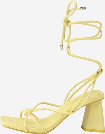 Nasty Gal Páskové sandály – žlutá