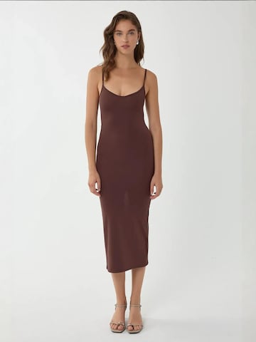 Robe Hiccup en marron : devant