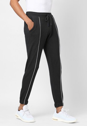 Campus Sutra Tapered Hose 'Jams' in Blau