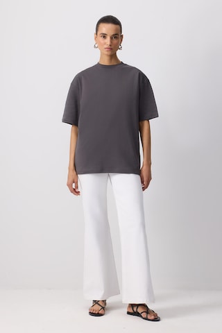 Touche Prive Shirt in Grijs: voorkant