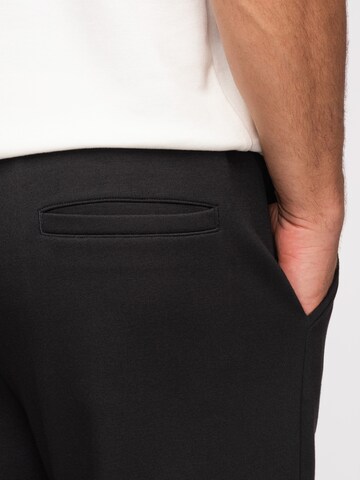 Ombre Regular Chino in Zwart