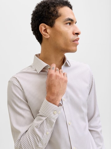 JACK & JONES Slim Fit Skjorte 'JPRBLParker' i beige