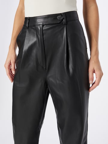 Warehouse Loose fit Pleat-Front Pants in Black