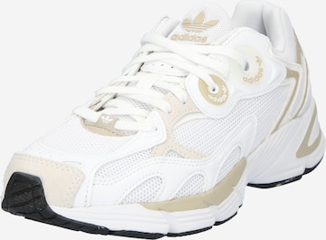 ADIDAS ORIGINALS Sneakers 'Astir' in White: front