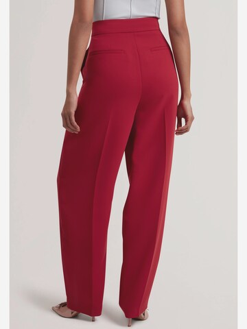 Ted Baker Tapered Trousers 'MORRIAT' in Red