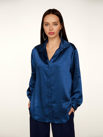 Anushka - Camiseta en azul: frente