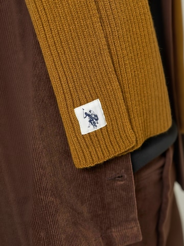 U.S. POLO ASSN. Sjaal ' UUGabi ' in Bruin: voorkant