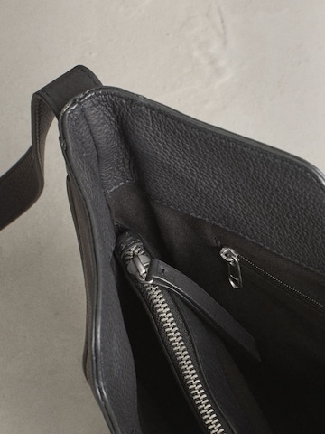 Next Messenger – černá