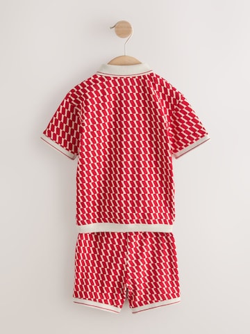 Next Setti värissä punainen