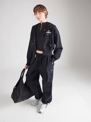 Nike Sportswear Collegetakki 'PHNX FLC' värissä musta