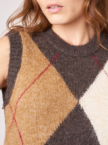 Pull-over Deeluxe en marron
