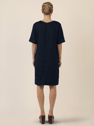 APART Kleid in Blau
