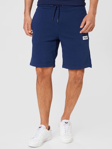 regular Pantaloni sportivi di FILA in blu: frontale