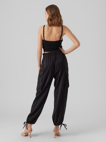 VERO MODA Loosefit Cargobroek 'Josh' in Zwart