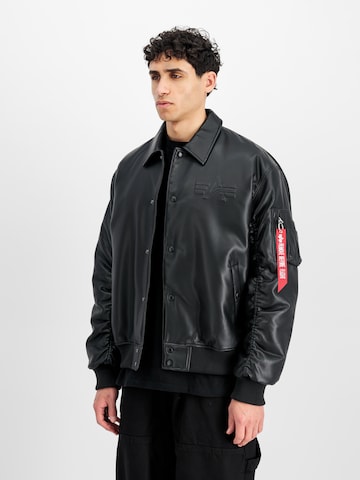 ALPHA INDUSTRIES Демисезонная куртка в Черный: спереди