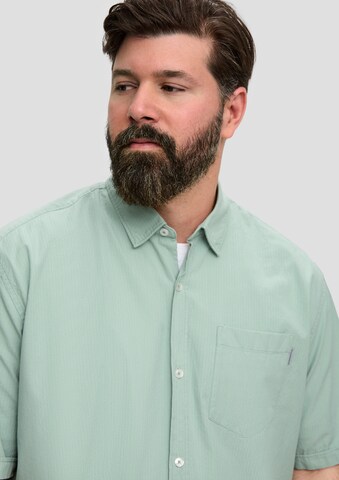 s.Oliver Regular fit Button Up Shirt in Green