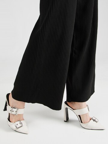 DeFacto Wide leg Pants in Black