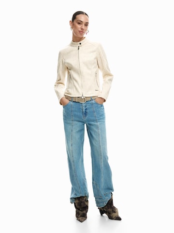 Desigual Övergångsjacka i vit