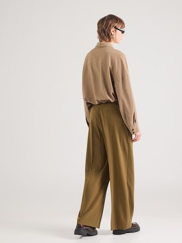 žalia ABOUT YOU Standartinis Kelnės su kantu 'Melody'