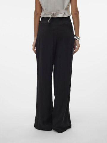 Wide Leg Pantalon à pince 'Sally' VERO MODA en noir