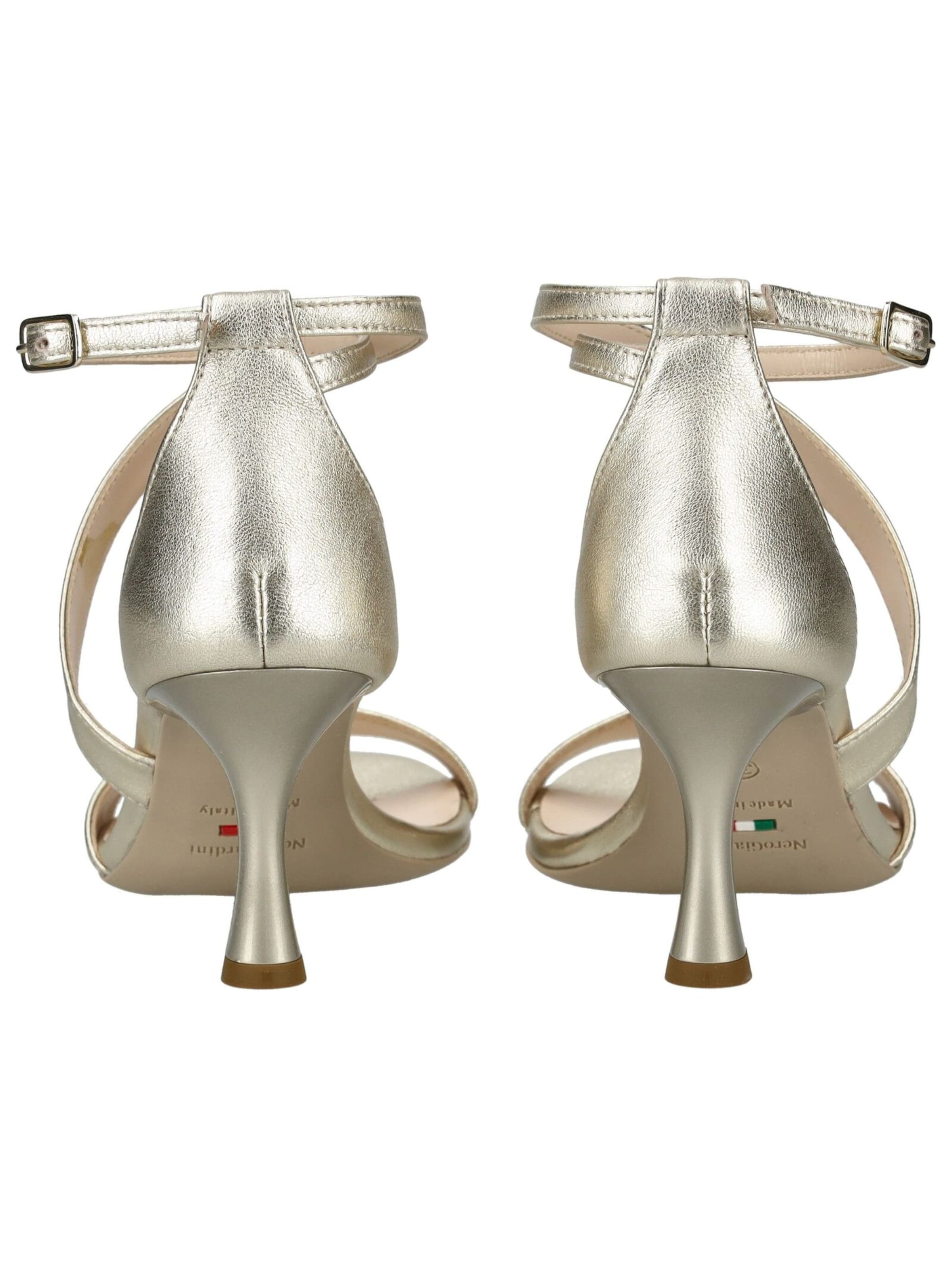 Sandalo di Nero Giardini in oro