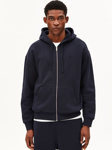 ARMEDANGELS Sweat jacket in Blue: front