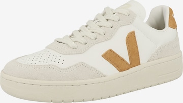 Baskets basses 'V-90' Veja en blanc : devant
