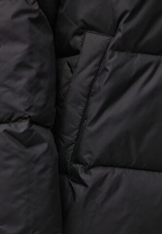 Finn Flare Between-season jacket in Black