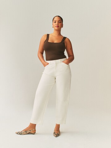 Barrel Jean Next en blanc : devant