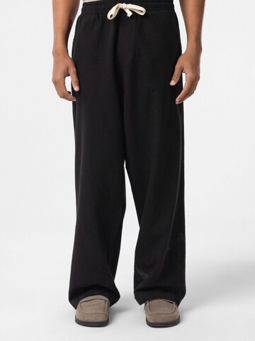 Dandalo Baggy Hose in Schwarz: Vorderseite