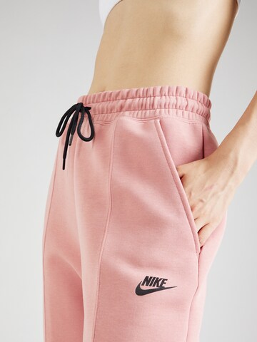 Nike Sportswear - Tapered Calças em rosa