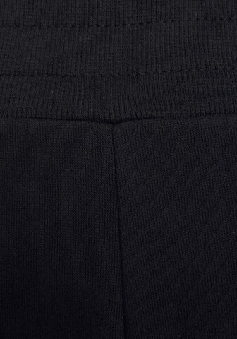 BENCH Wide leg Pants in Black